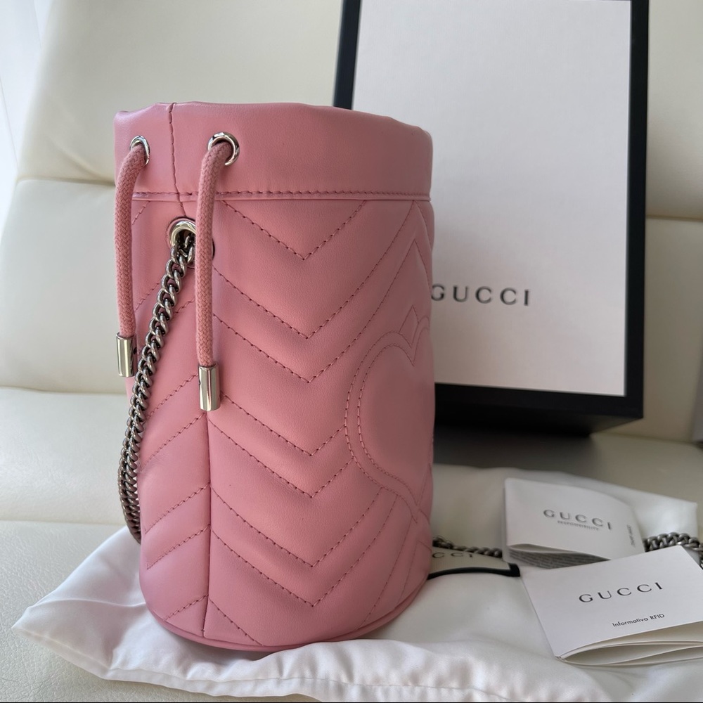 NEW  GUCCI Chevron Calfskin Pink Leather GG Marmont Mini Bucket Chain Bag - Picture 9 of 13